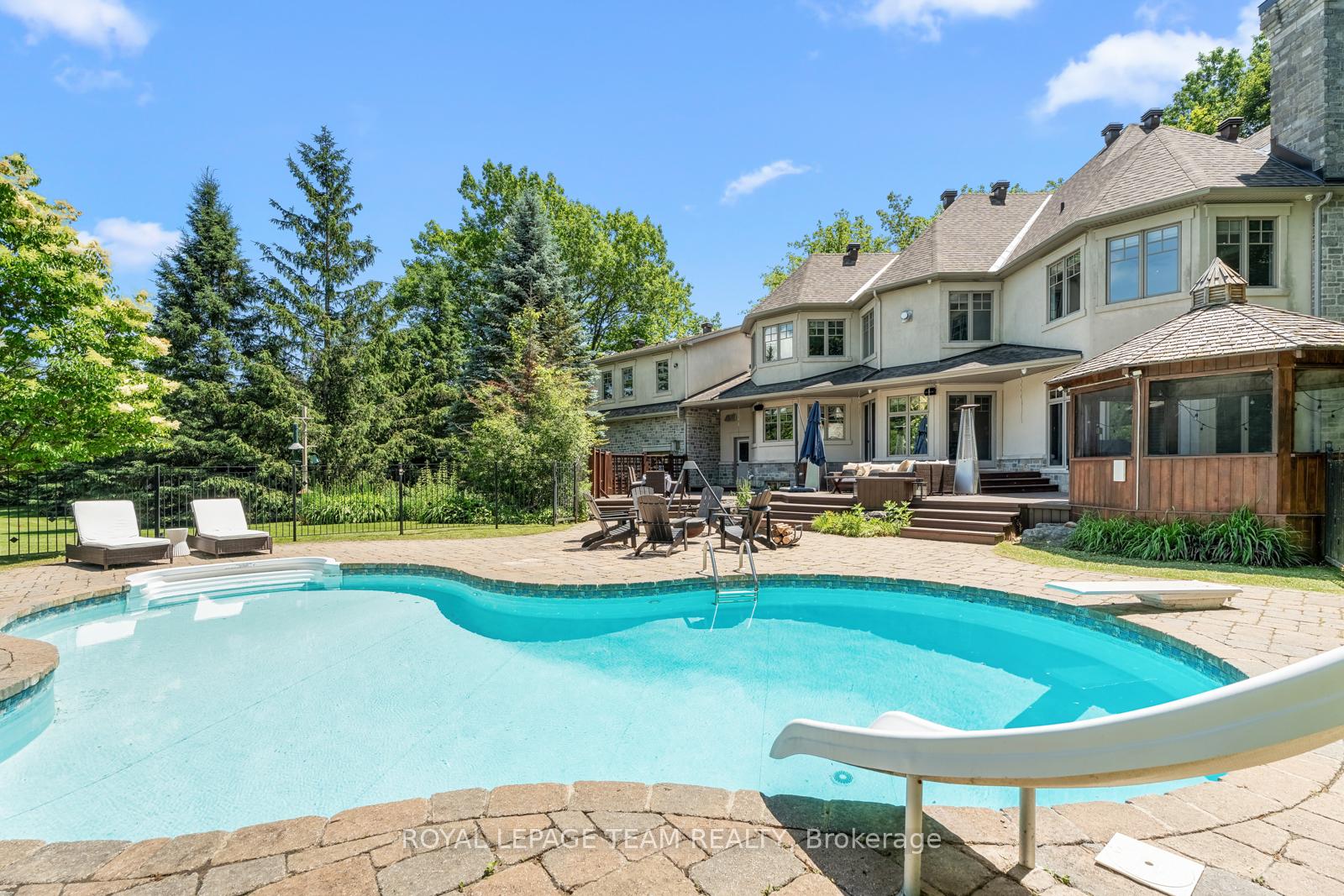 Photo 28 of 33 Marchbrook Circle, Ottawa, Kanata - Rural Kanata (Central) — HOMEH