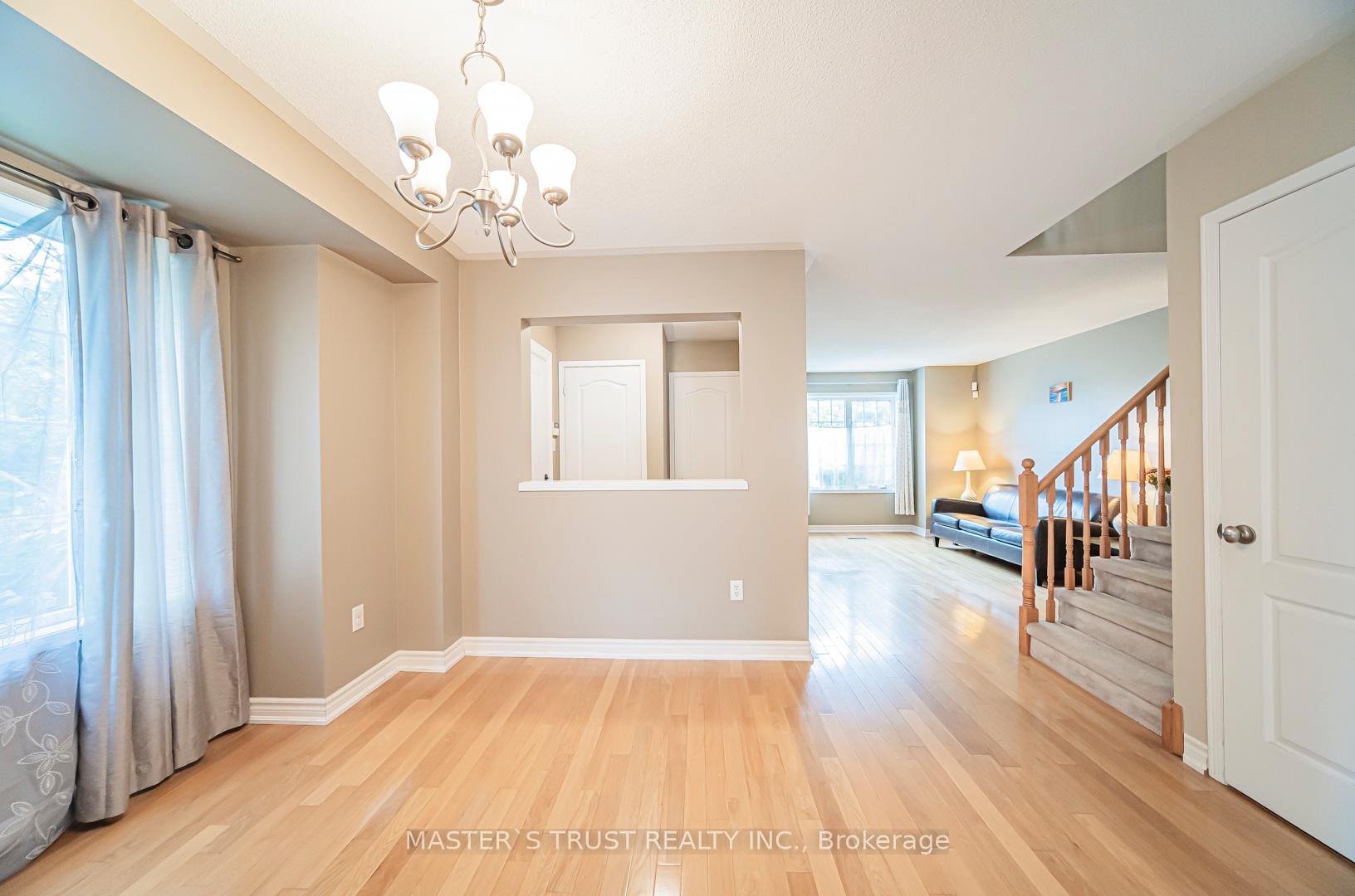 Photo 8 of 124 White's Hill Avenue, Markham, Cornell — HOMEH