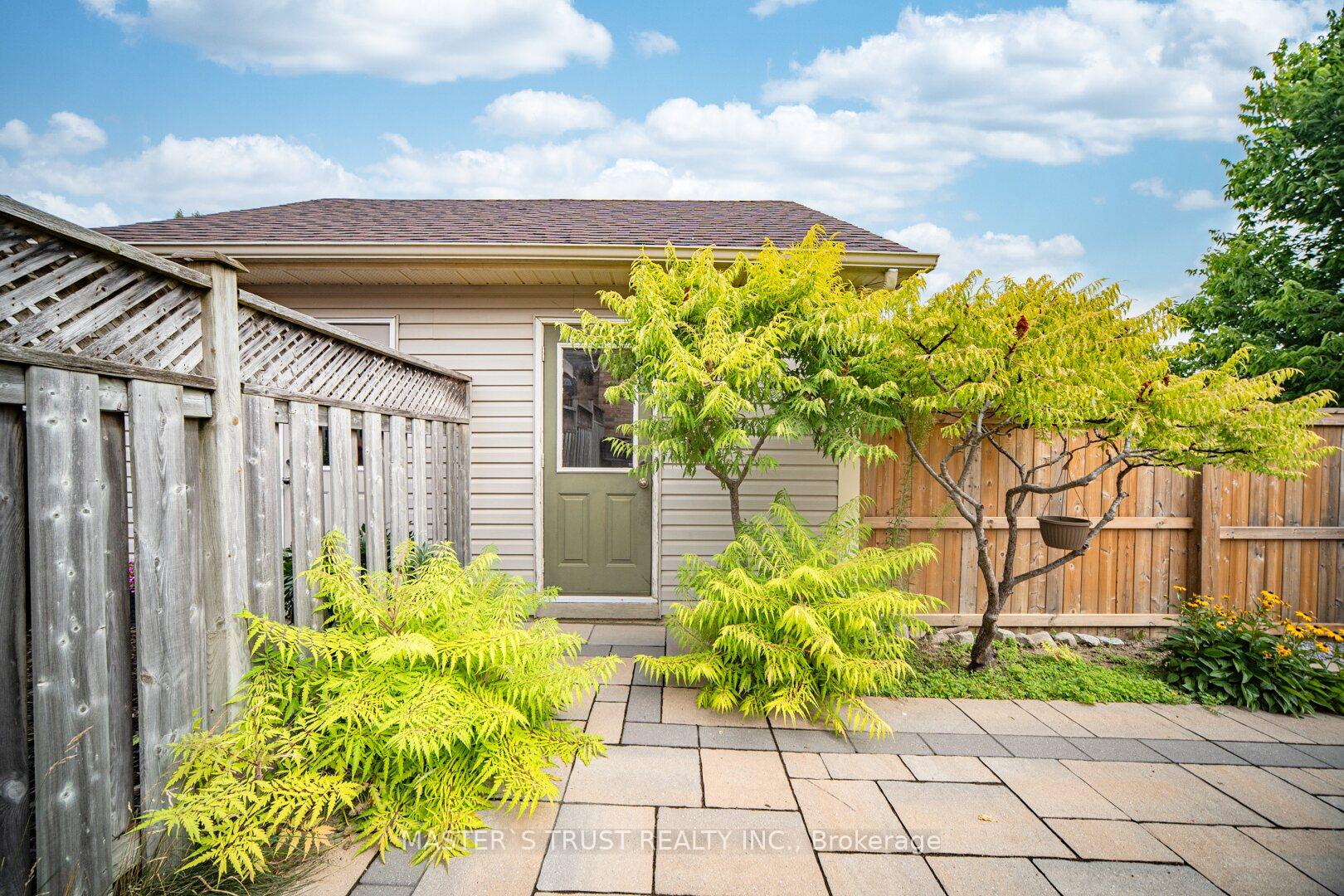 Photo 23 of 124 White's Hill Avenue, Markham, Cornell — HOMEH