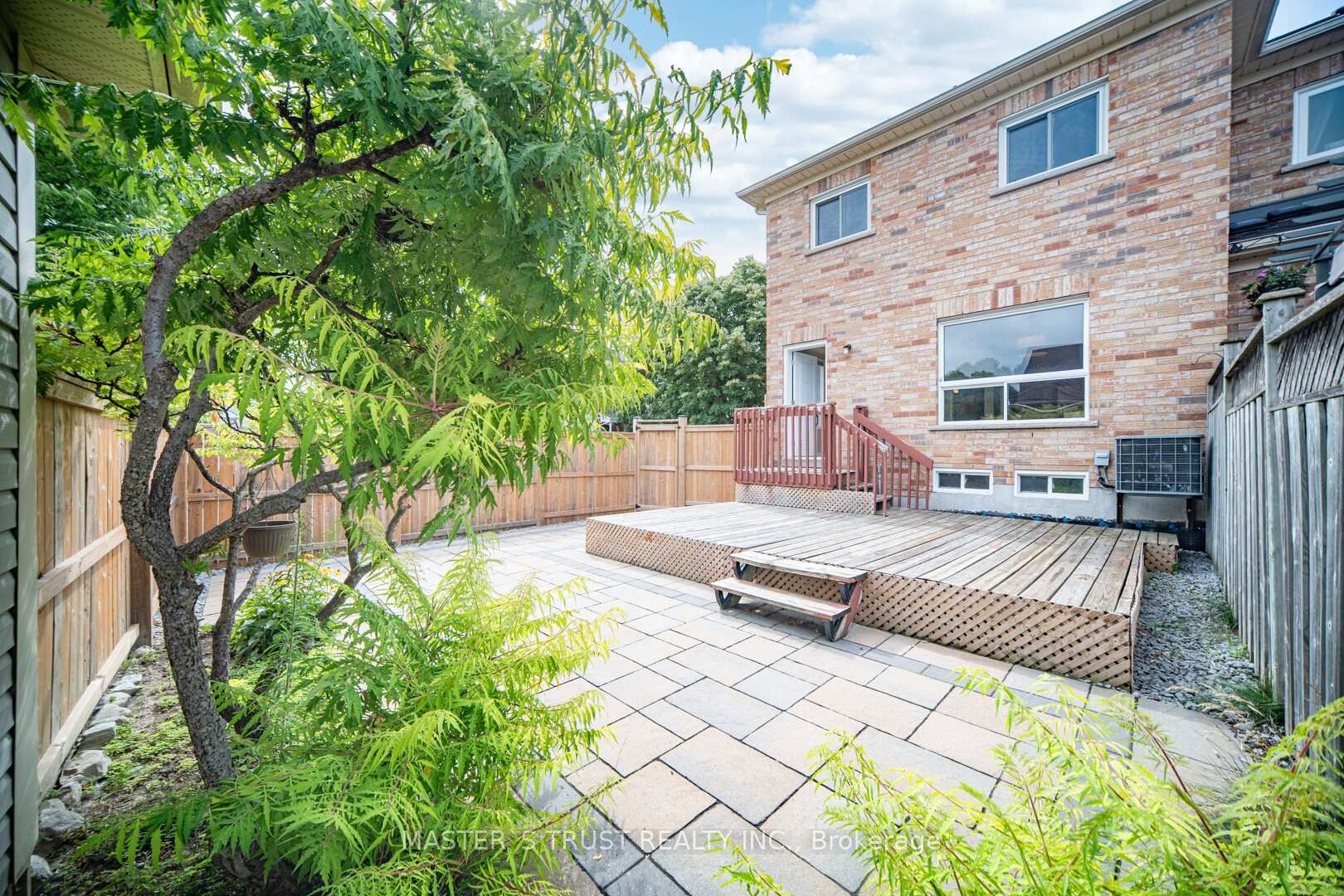 Photo 24 of 124 White's Hill Avenue, Markham, Cornell — HOMEH