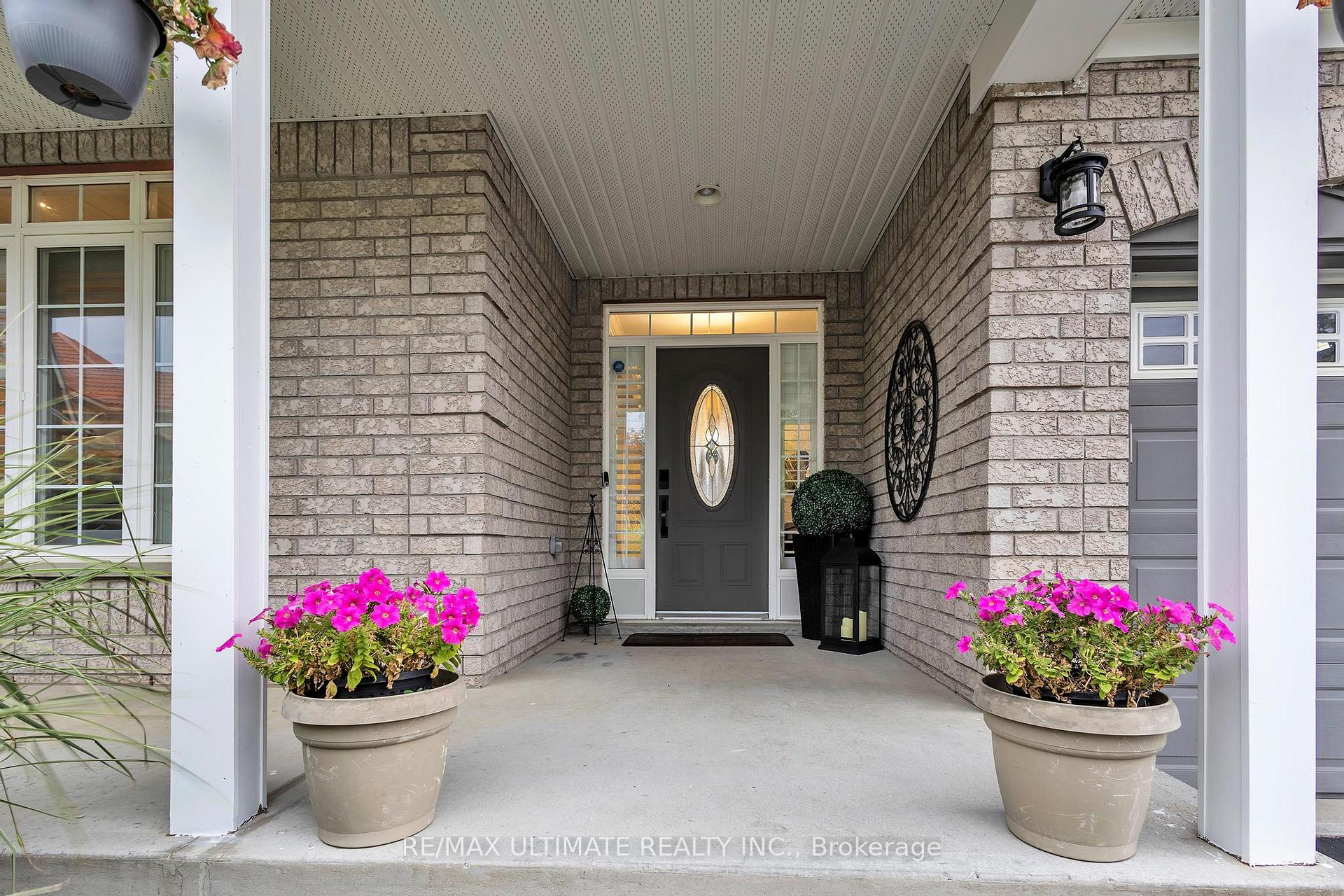Photo 7 of 936 Manorbrook Court, Kitchener — HOMEH