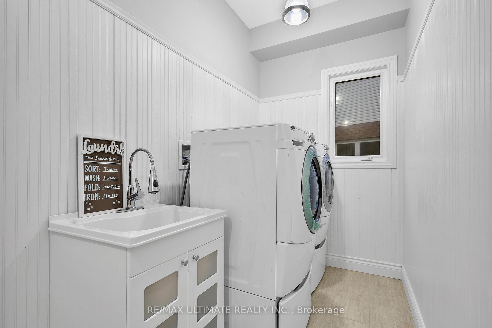 Photo 24 of 936 Manorbrook Court, Kitchener — HOMEH