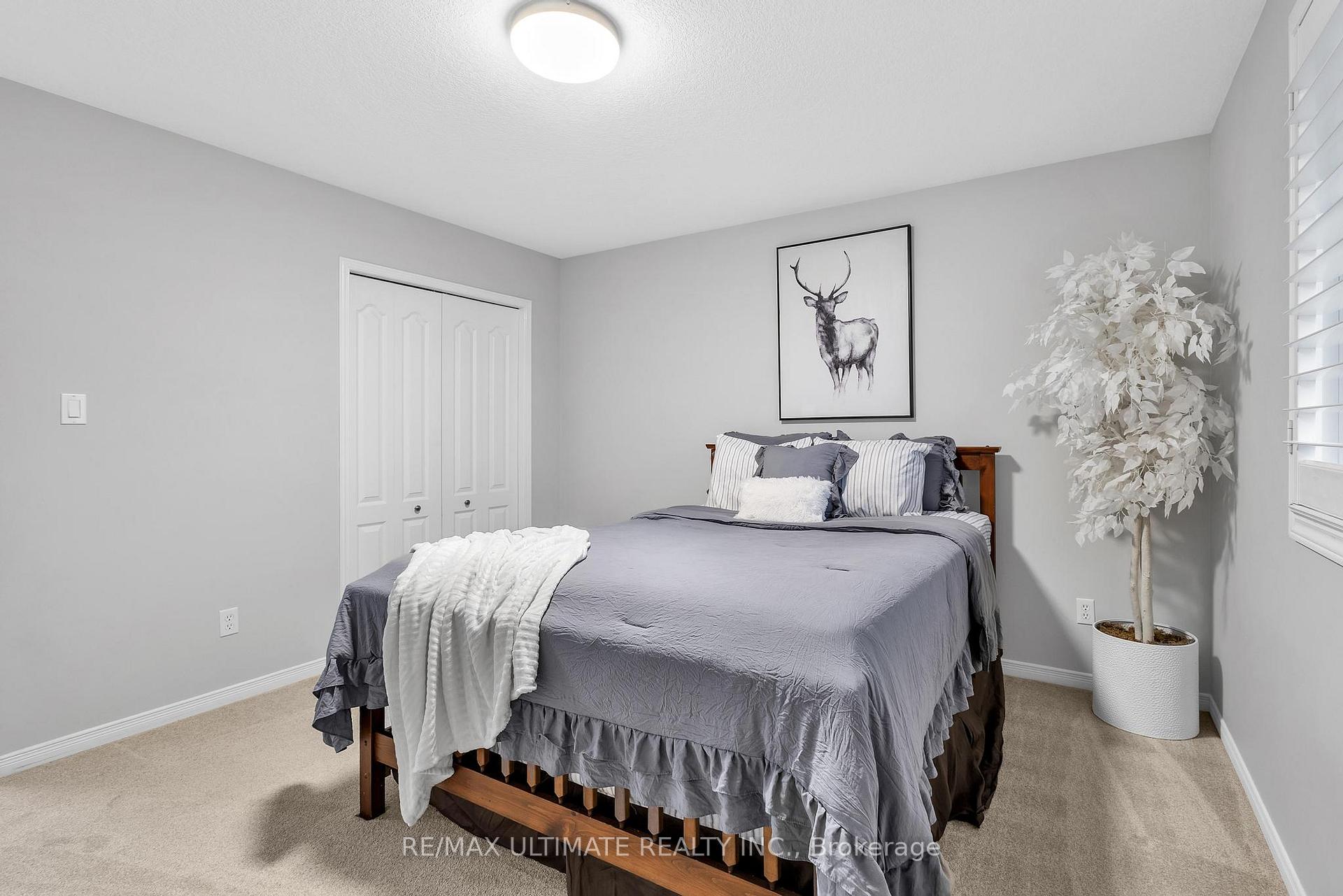 Photo 27 of 936 Manorbrook Court, Kitchener — HOMEH