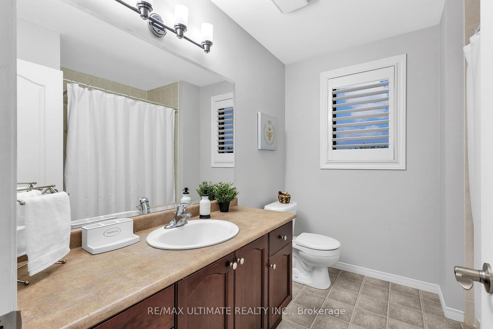 Photo 28 of 936 Manorbrook Court, Kitchener — HOMEH