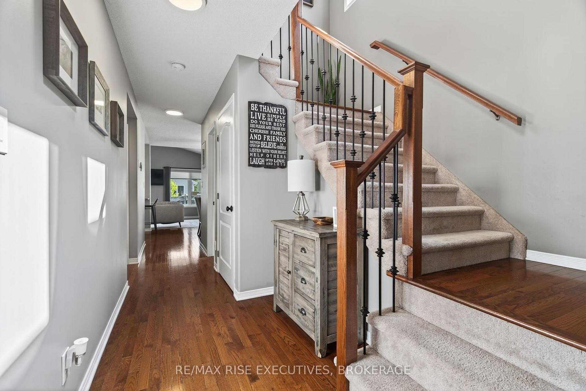 Photo 4 of 647 Walters Street, Kingston, Kingston East (Incl Barret Crt) — HOMEH