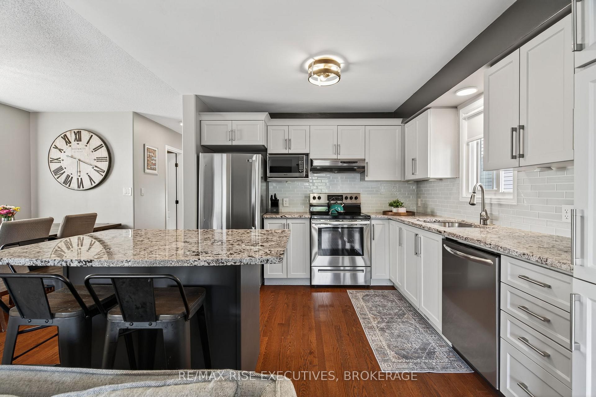 Photo 10 of 647 Walters Street, Kingston, Kingston East (Incl Barret Crt) — HOMEH