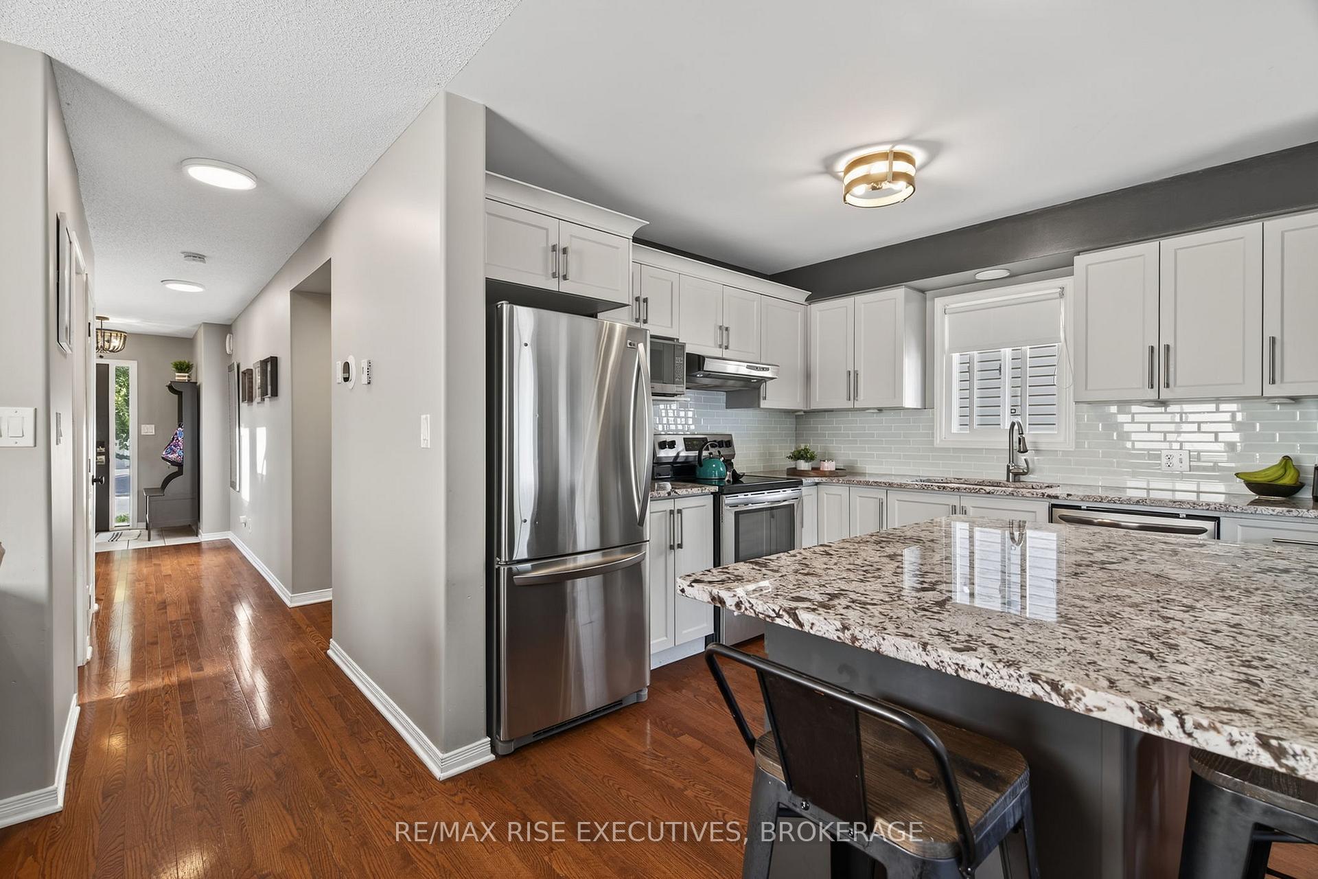Photo 15 of 647 Walters Street, Kingston, Kingston East (Incl Barret Crt) — HOMEH