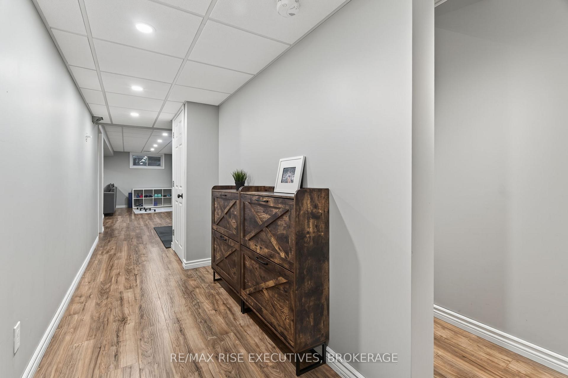 Photo 32 of 647 Walters Street, Kingston, Kingston East (Incl Barret Crt) — HOMEH