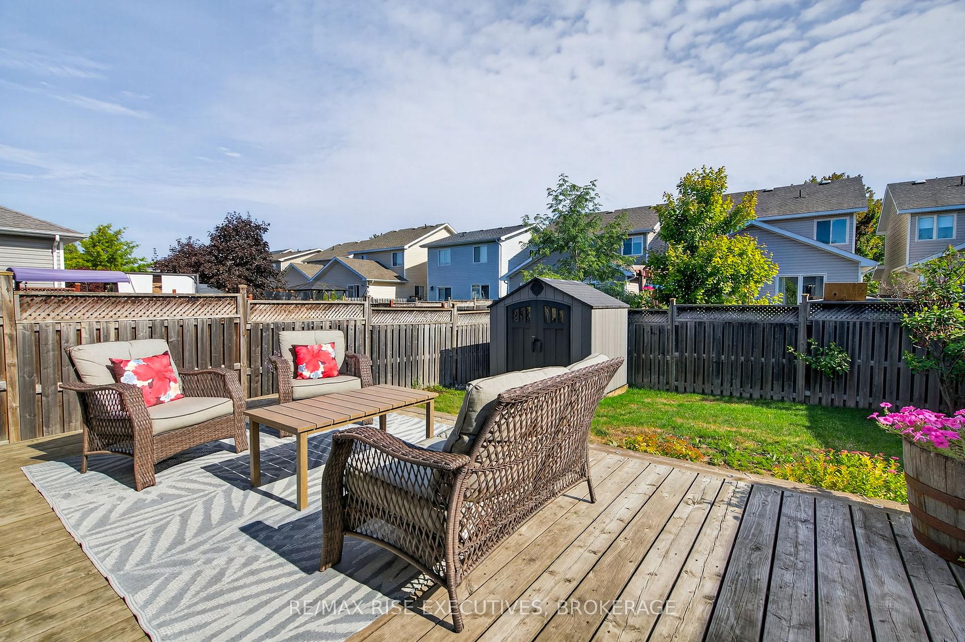 Photo 38 of 647 Walters Street, Kingston, Kingston East (Incl Barret Crt) — HOMEH