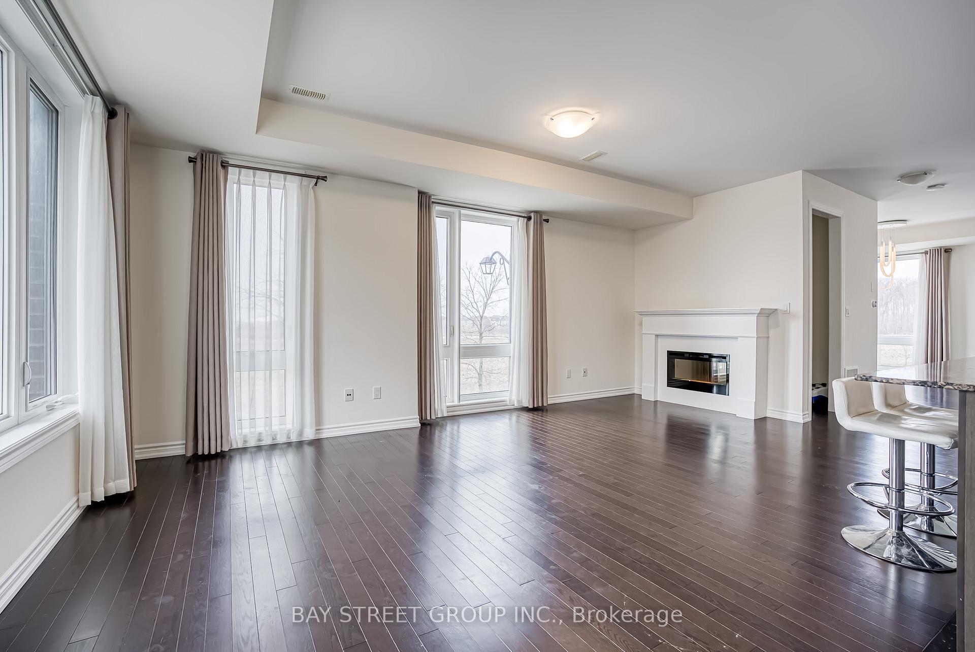 Photo 6 of 1 Breyworth Road, Markham, Victoria Square — HOMEH