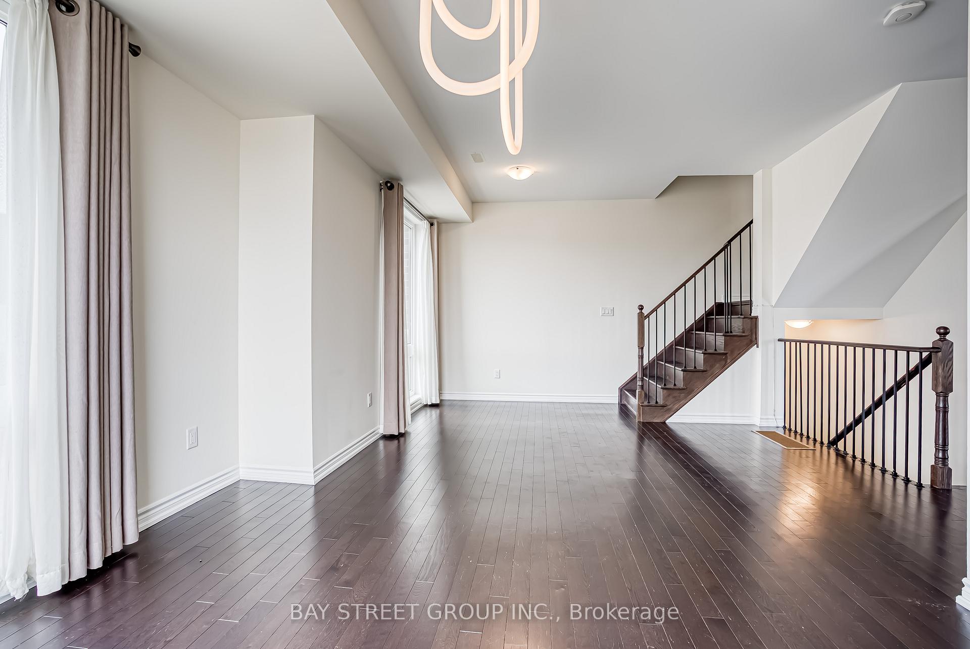 Photo 7 of 1 Breyworth Road, Markham, Victoria Square — HOMEH