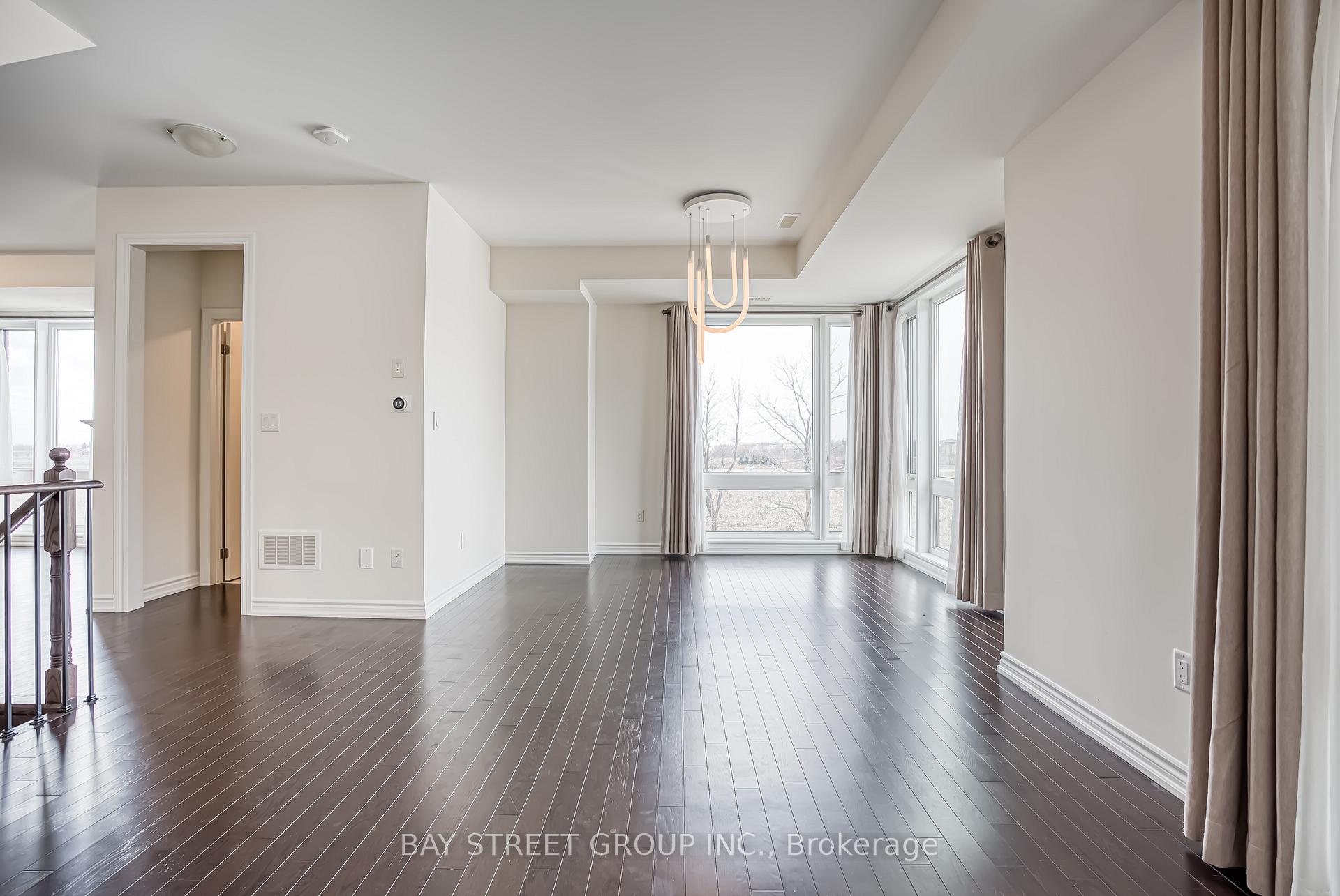 Photo 8 of 1 Breyworth Road, Markham, Victoria Square — HOMEH