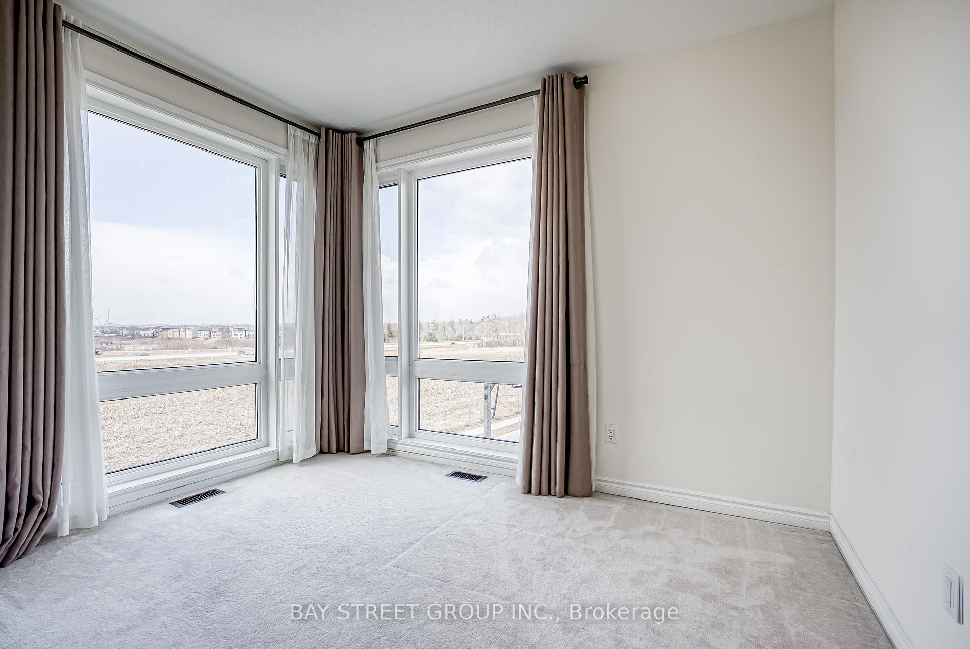Photo 13 of 1 Breyworth Road, Markham, Victoria Square — HOMEH