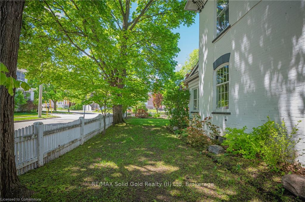Photo 12 of 140 Lancaster Street E, Kitchener — HOMEH
