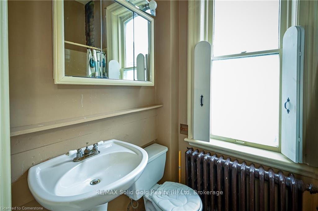 Photo 22 of 140 Lancaster Street E, Kitchener — HOMEH