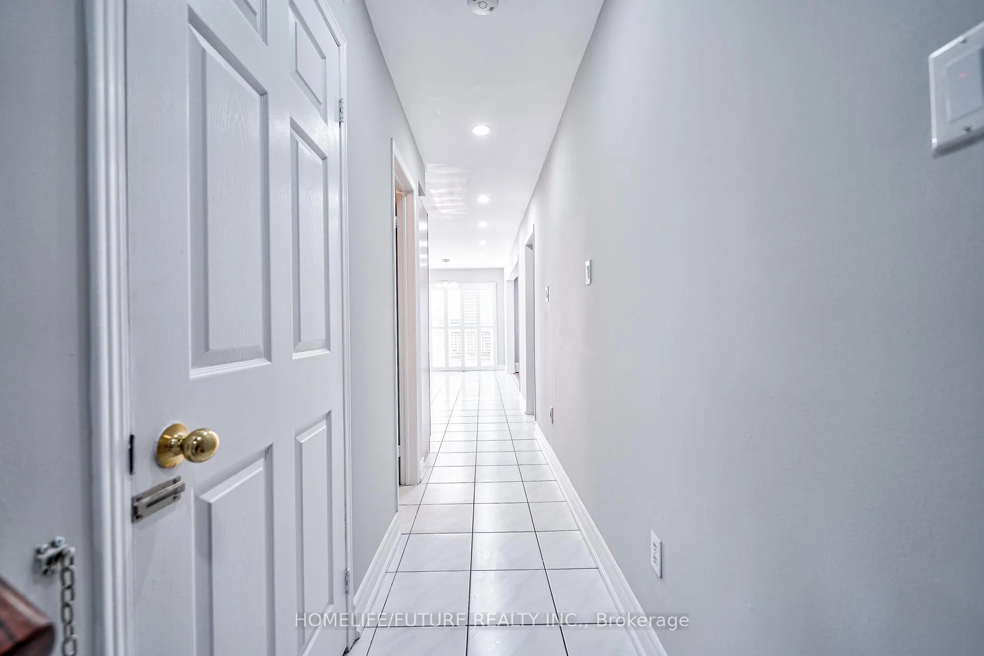 Photo 6 of Unit Main, 74 Kruger Road, Markham, Middlefield — HOMEH