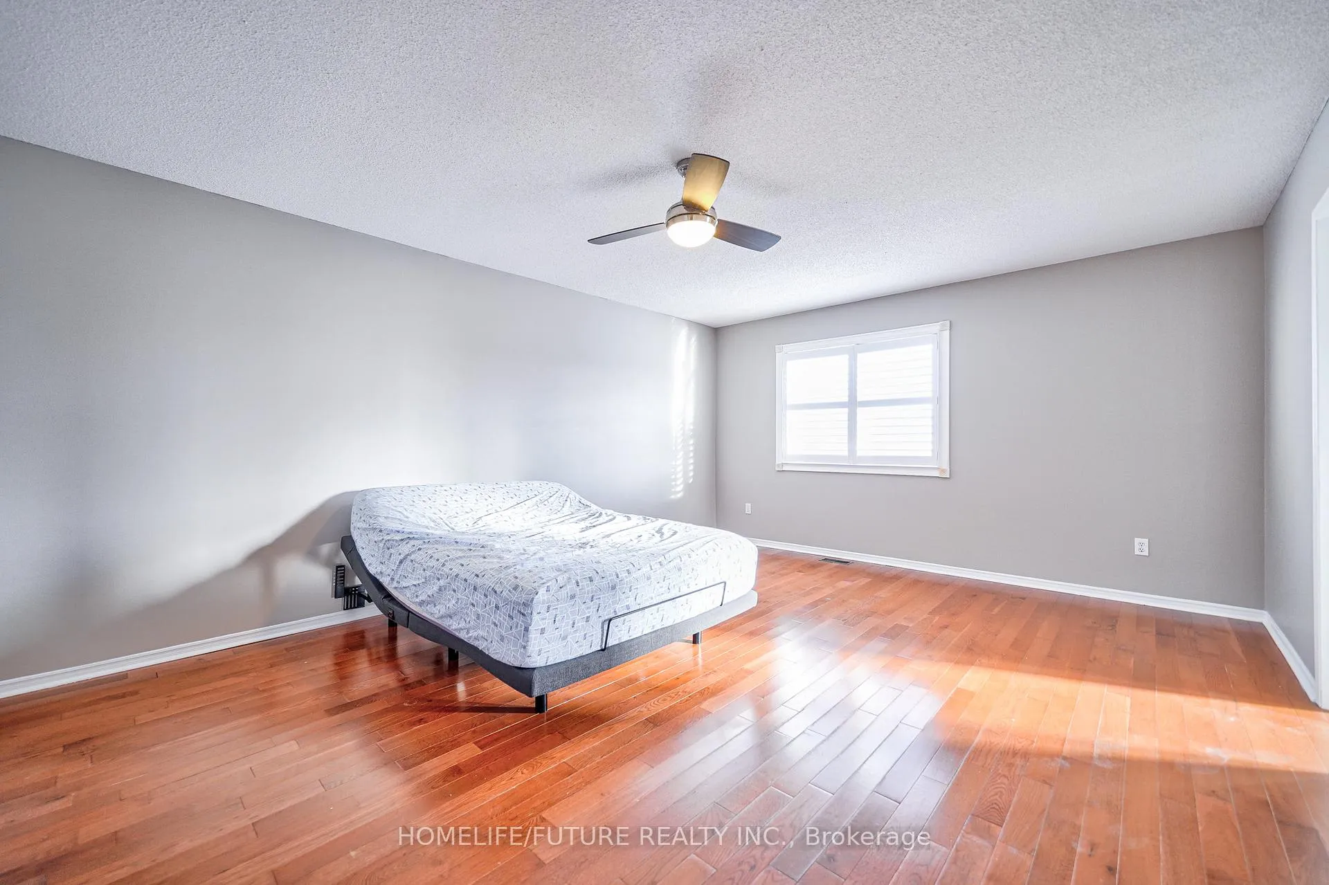 Photo 33 of Unit Main, 74 Kruger Road, Markham, Middlefield — HOMEH