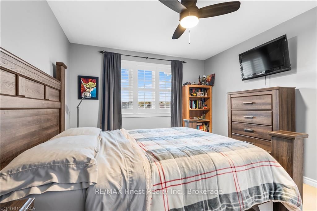 Photo 28 of 124 Nathan Court, Loyalist, Amherstview — HOMEH
