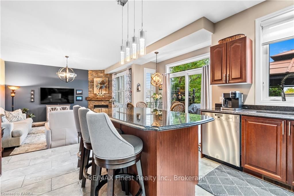Photo 17 of 124 Nathan Court, Loyalist, Amherstview — HOMEH
