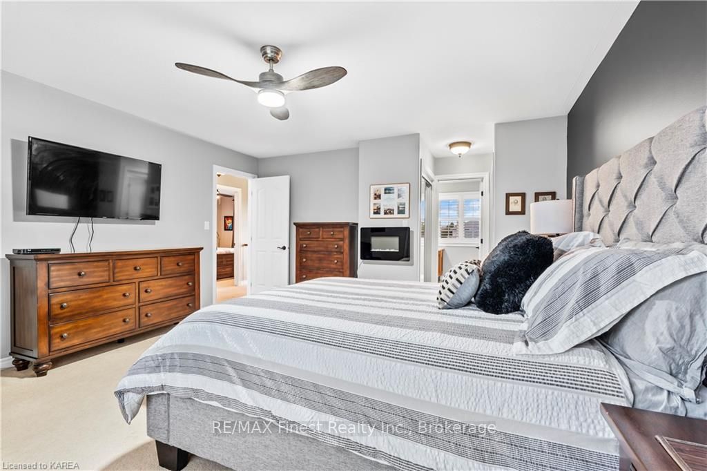 Photo 21 of 124 Nathan Court, Loyalist, Amherstview — HOMEH
