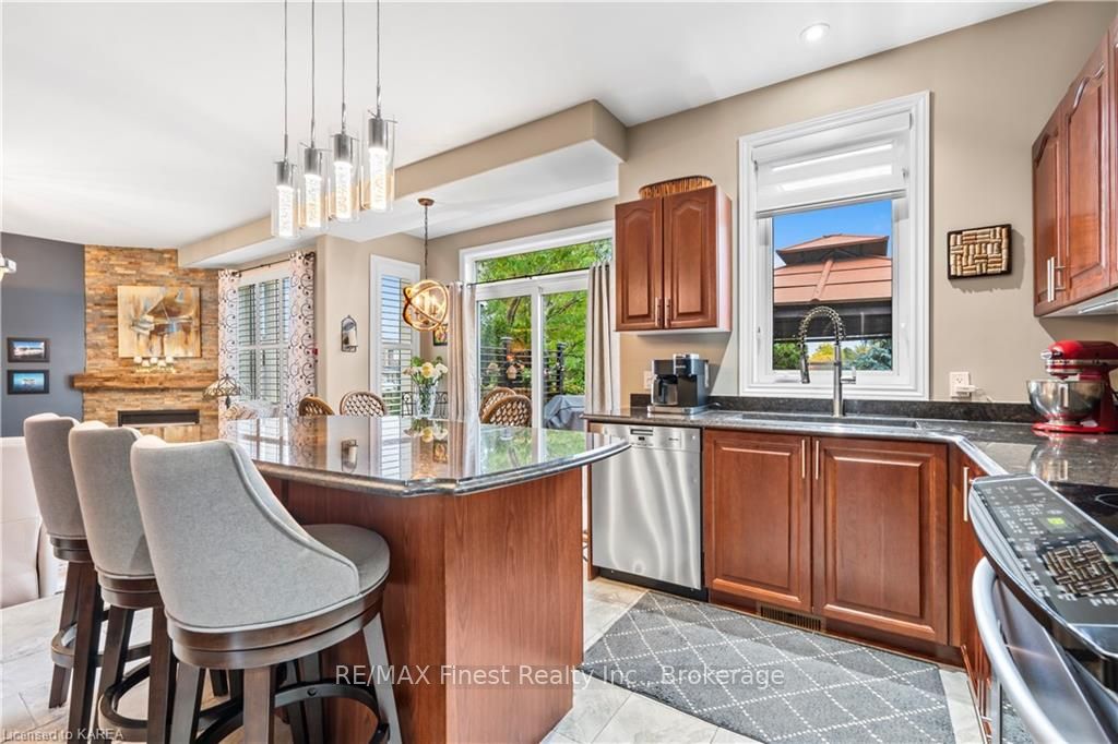 Photo 18 of 124 Nathan Court, Loyalist, Amherstview — HOMEH