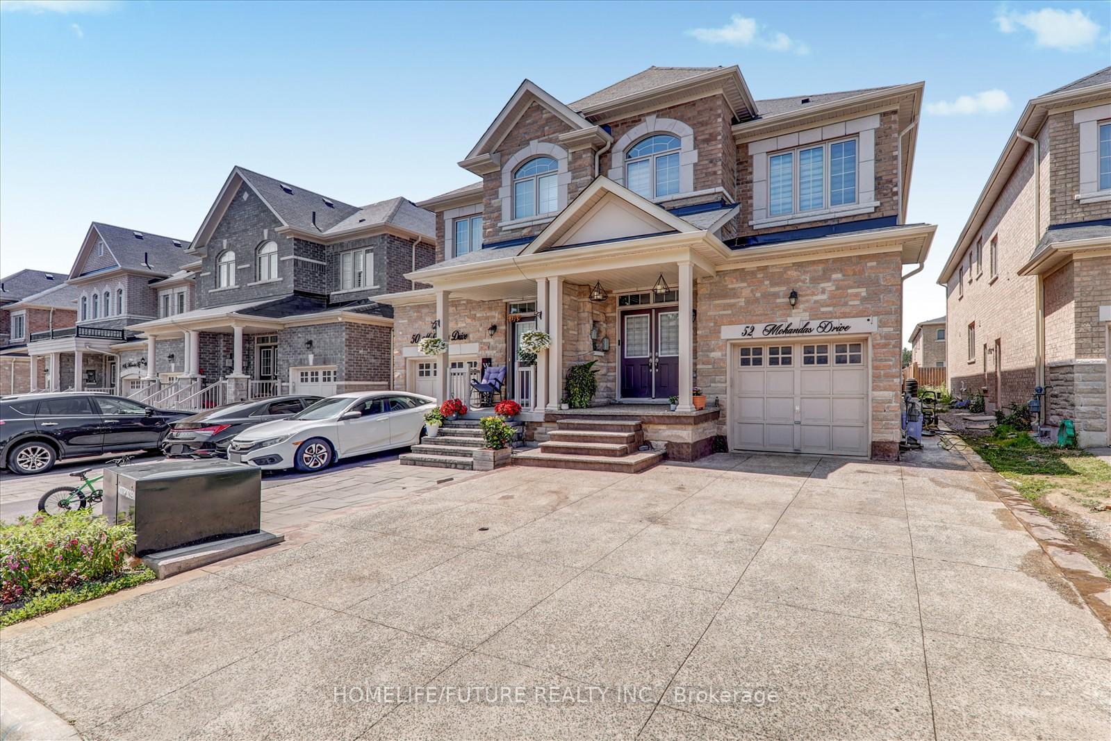Photo 3 of 52 Mohandas Drive, Markham, Cedarwood — HOMEH