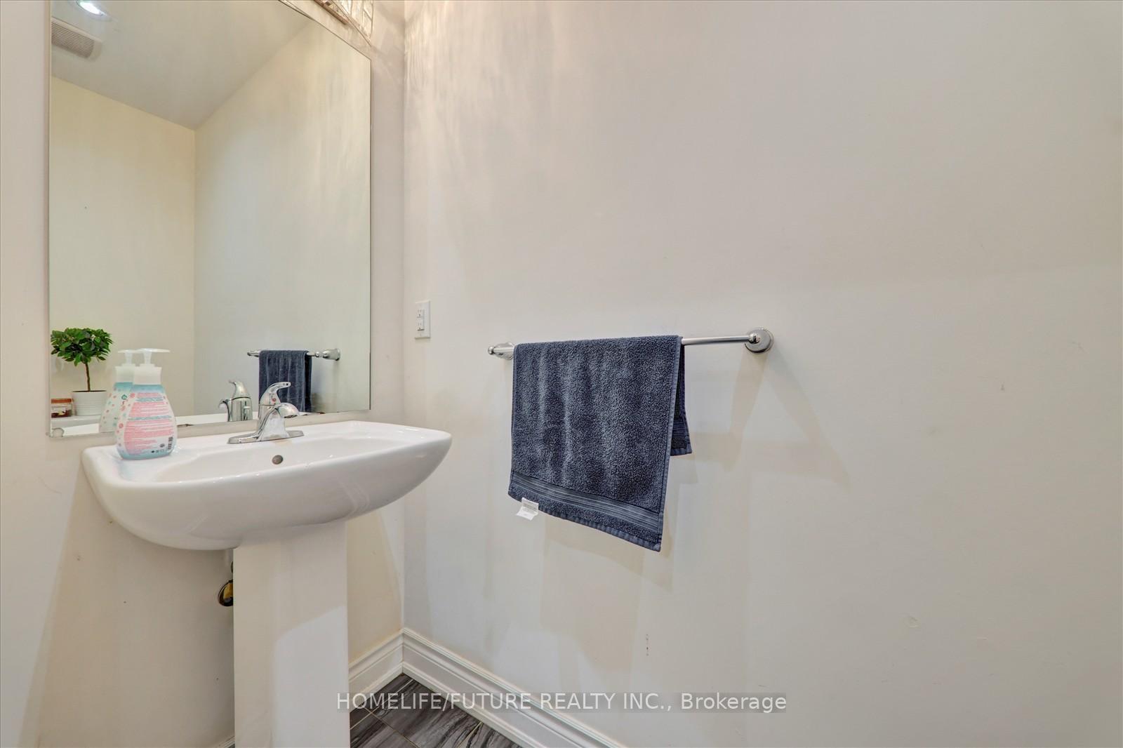 Photo 7 of 52 Mohandas Drive, Markham, Cedarwood — HOMEH