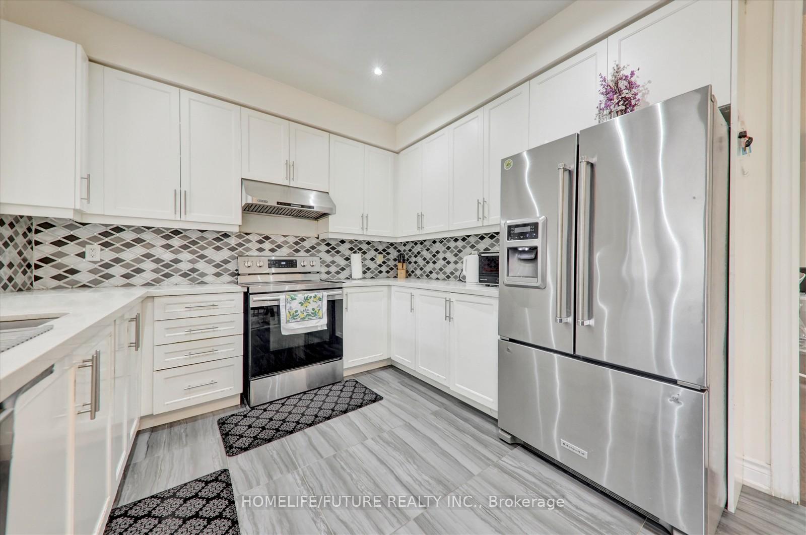 Photo 14 of 52 Mohandas Drive, Markham, Cedarwood — HOMEH