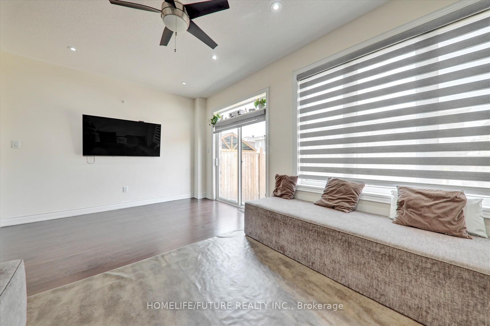 Photo 17 of 52 Mohandas Drive, Markham, Cedarwood — HOMEH