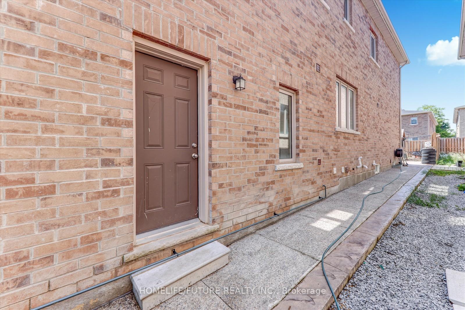 Photo 38 of 52 Mohandas Drive, Markham, Cedarwood — HOMEH