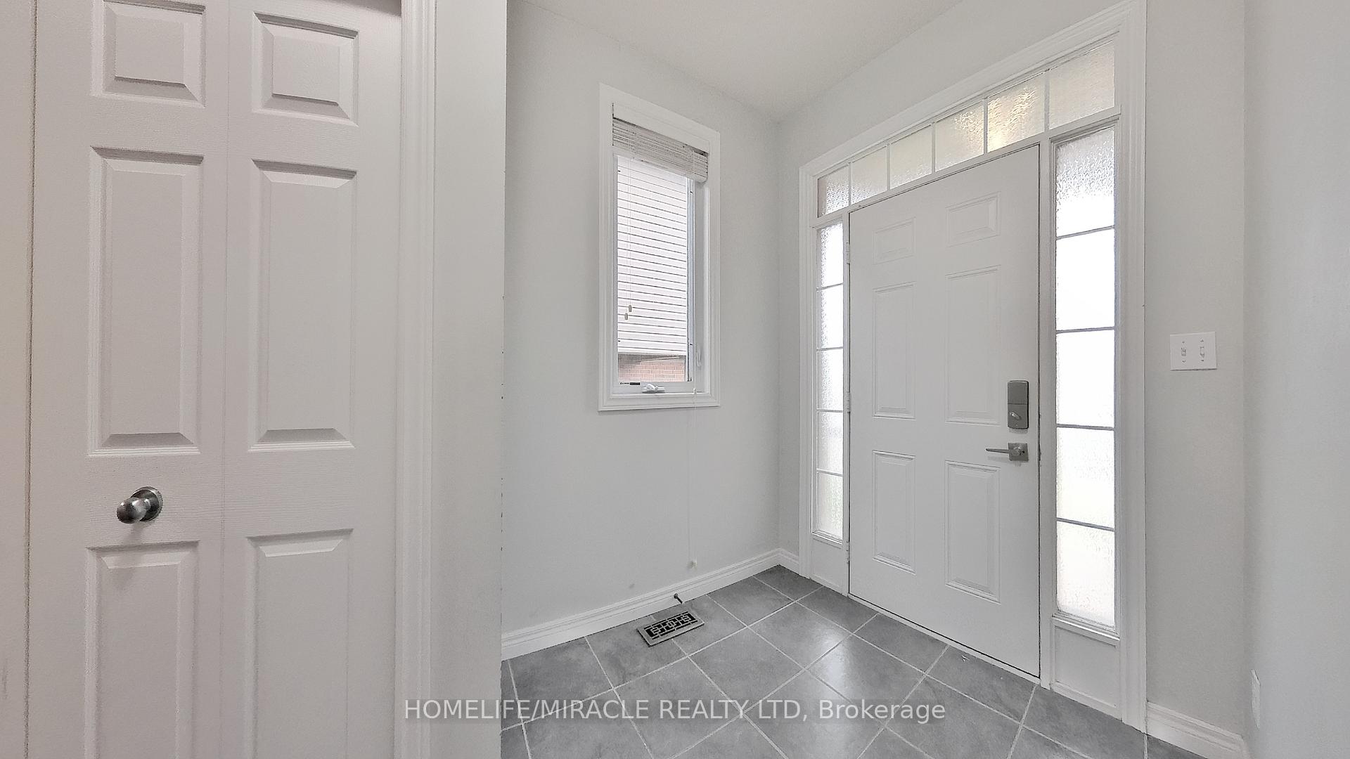 Photo 6 of 10 Tudor Street, Kitchener — HOMEH