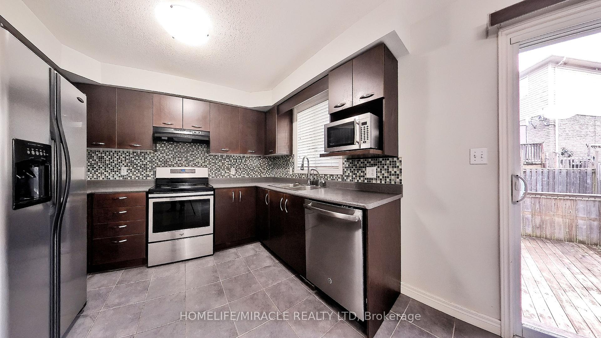 Photo 13 of 10 Tudor Street, Kitchener — HOMEH