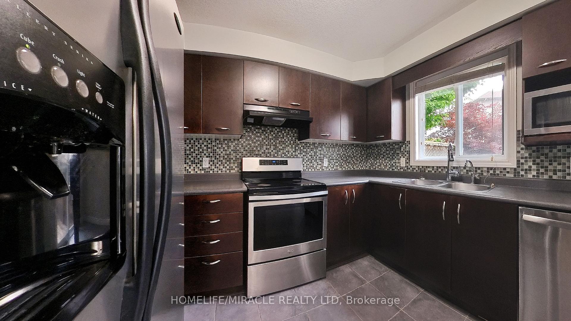 Photo 18 of 10 Tudor Street, Kitchener — HOMEH