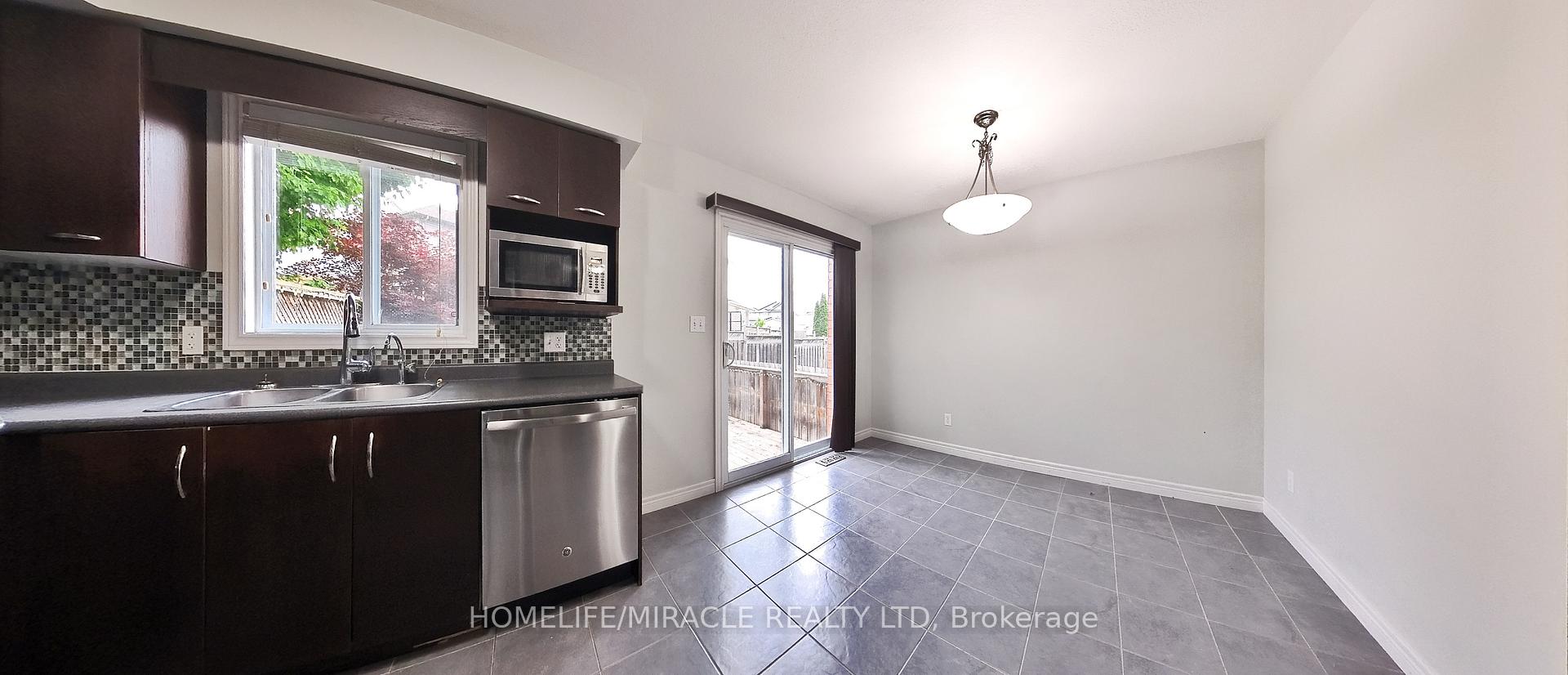 Photo 23 of 10 Tudor Street, Kitchener — HOMEH