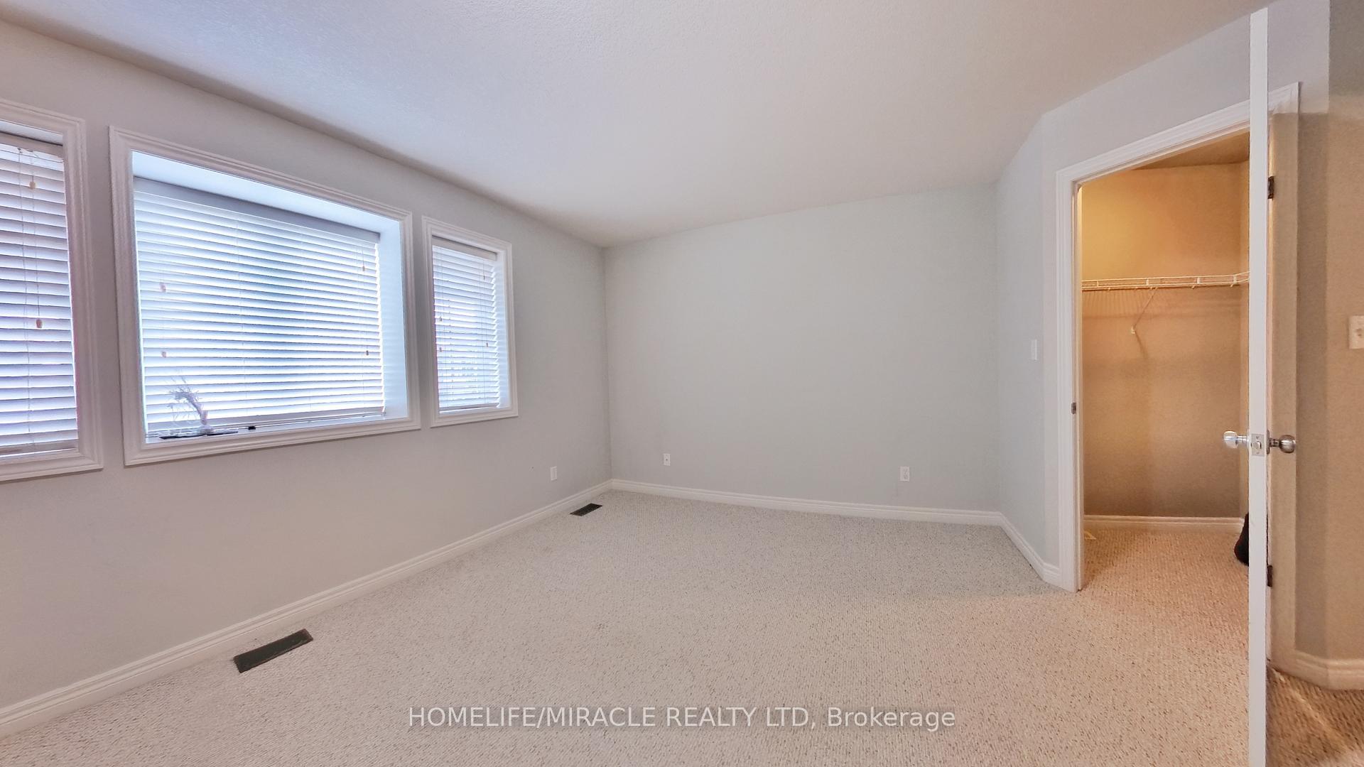 Photo 32 of 10 Tudor Street, Kitchener — HOMEH