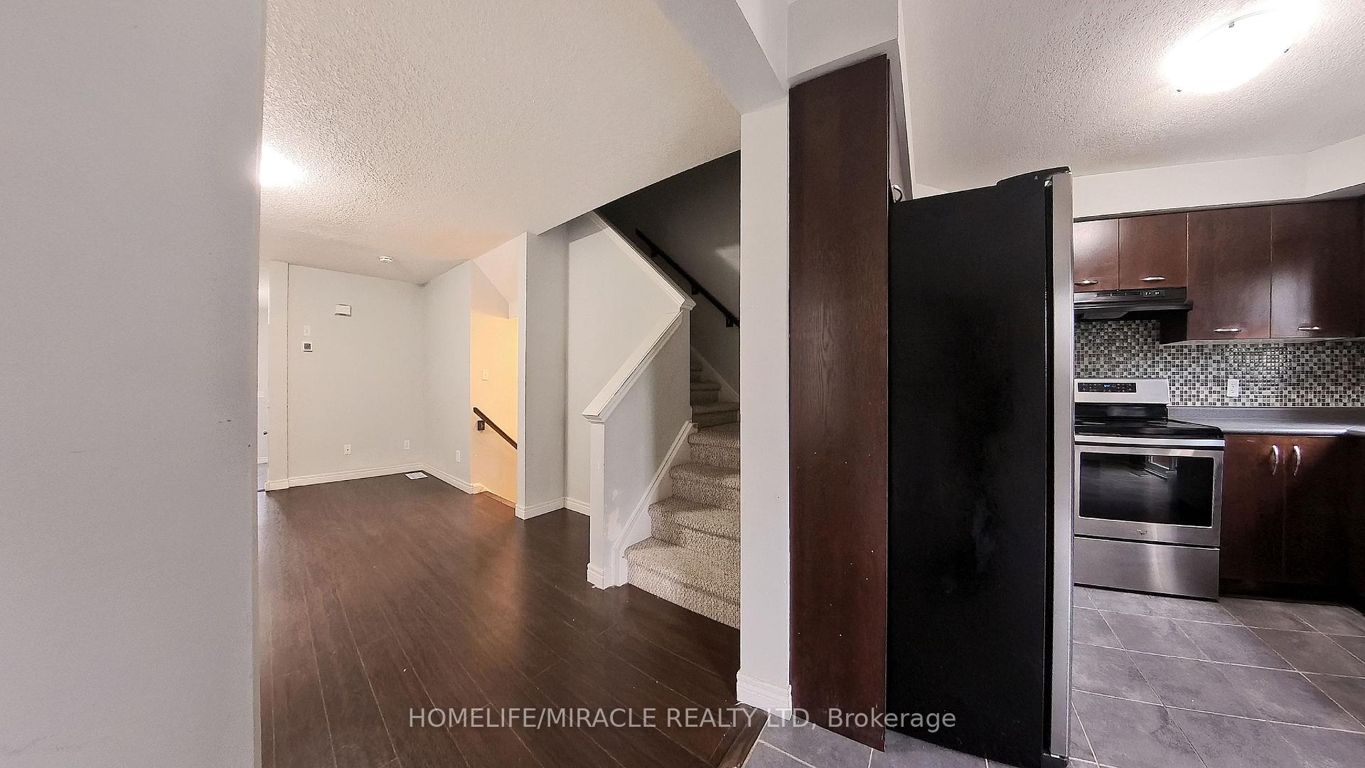 Photo 35 of 10 Tudor Street, Kitchener — HOMEH