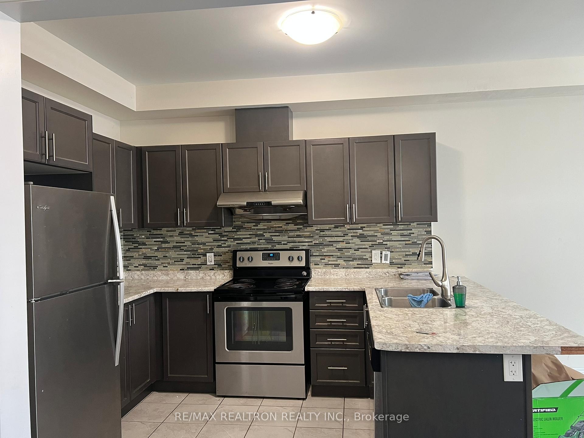 Photo 13 of Unit Upper, 194 Northvale Road, Markham, Cornell — HOMEH