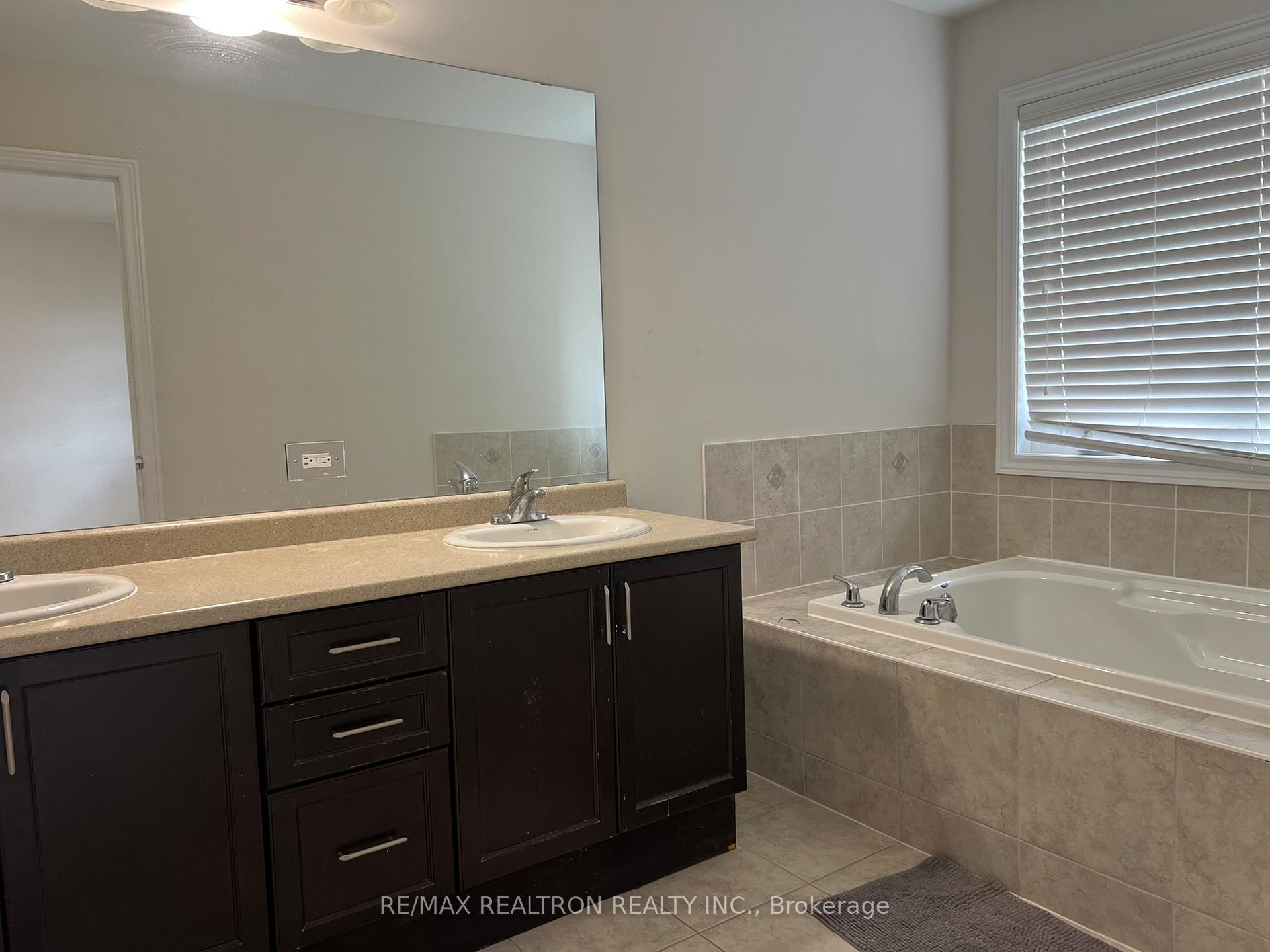 Photo 30 of Unit Upper, 194 Northvale Road, Markham, Cornell — HOMEH