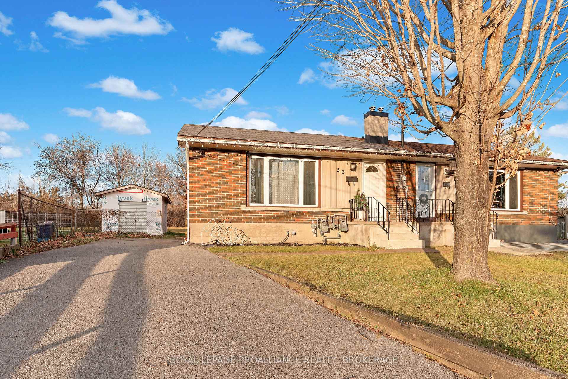 Photo 1 of 52 Morden Crescent, Loyalist, Amherstview — HOMEH