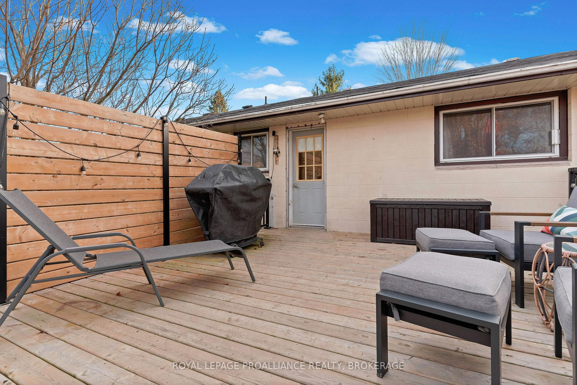 Photo 14 of 52 Morden Crescent, Loyalist, Amherstview — HOMEH