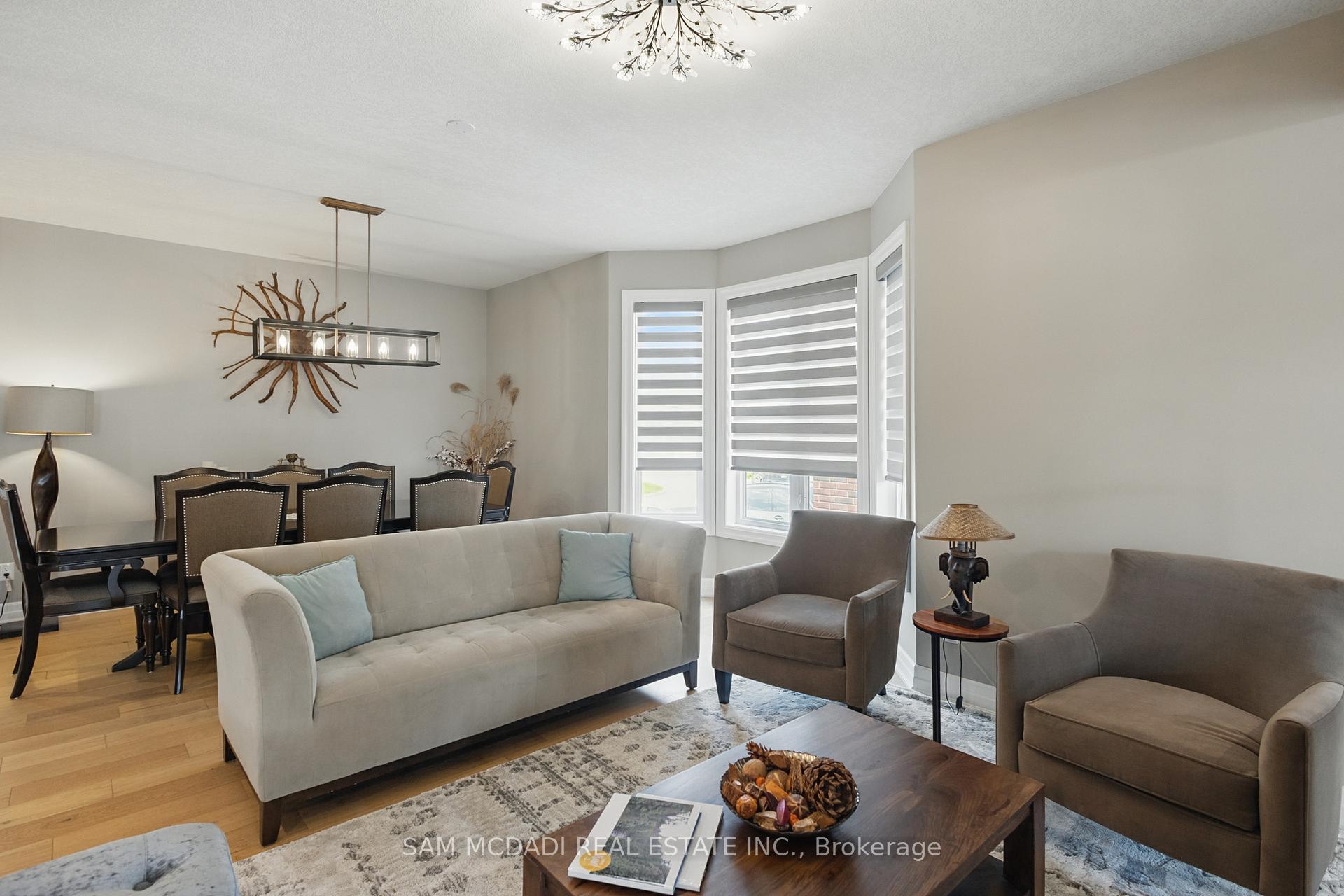 Photo 10 of 920 Pondcliffe Drive, Kitchener — HOMEH
