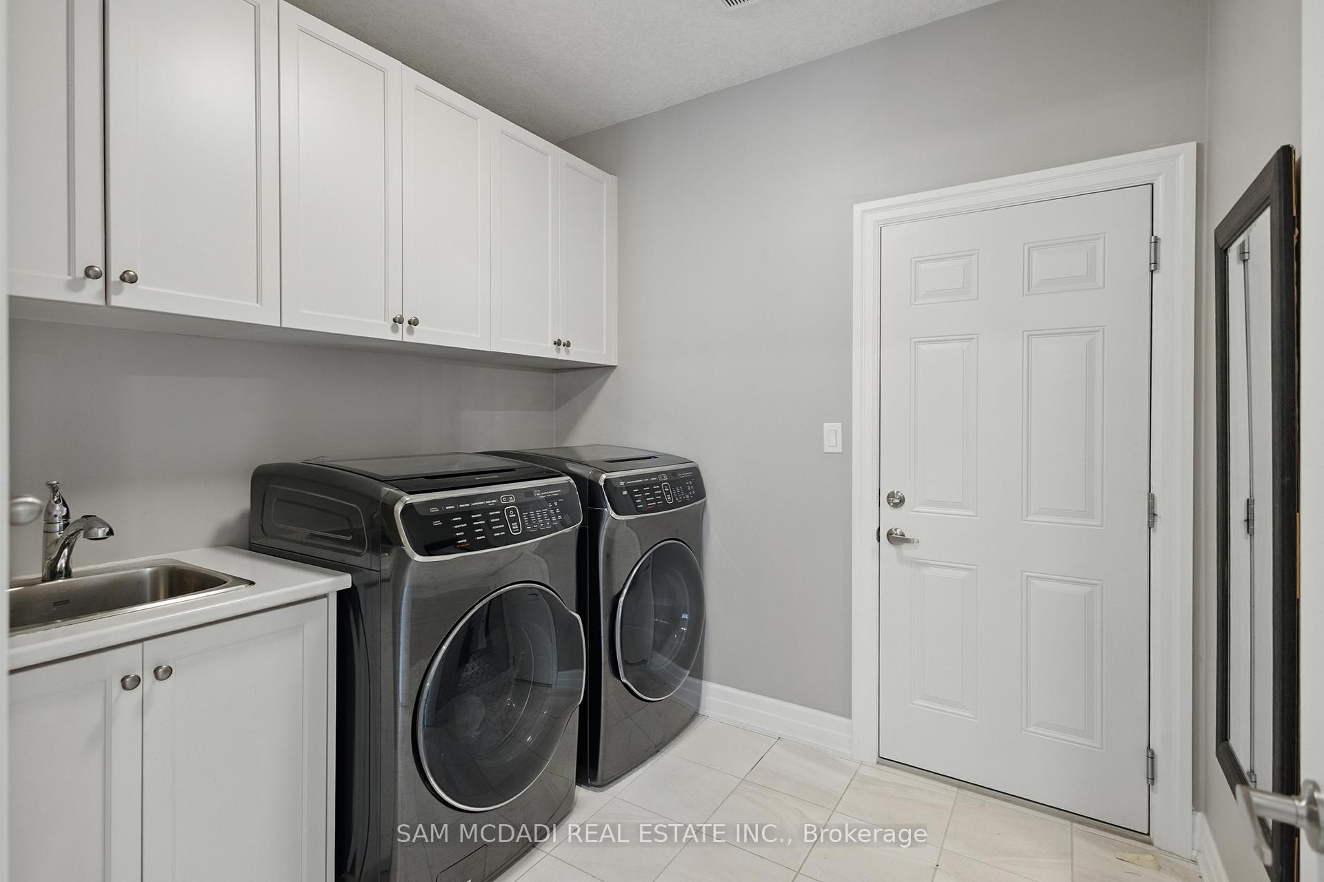 Photo 18 of 920 Pondcliffe Drive, Kitchener — HOMEH