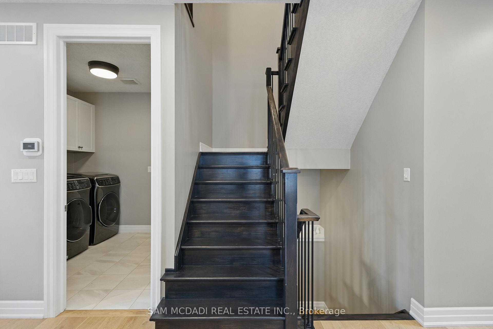 Photo 19 of 920 Pondcliffe Drive, Kitchener — HOMEH