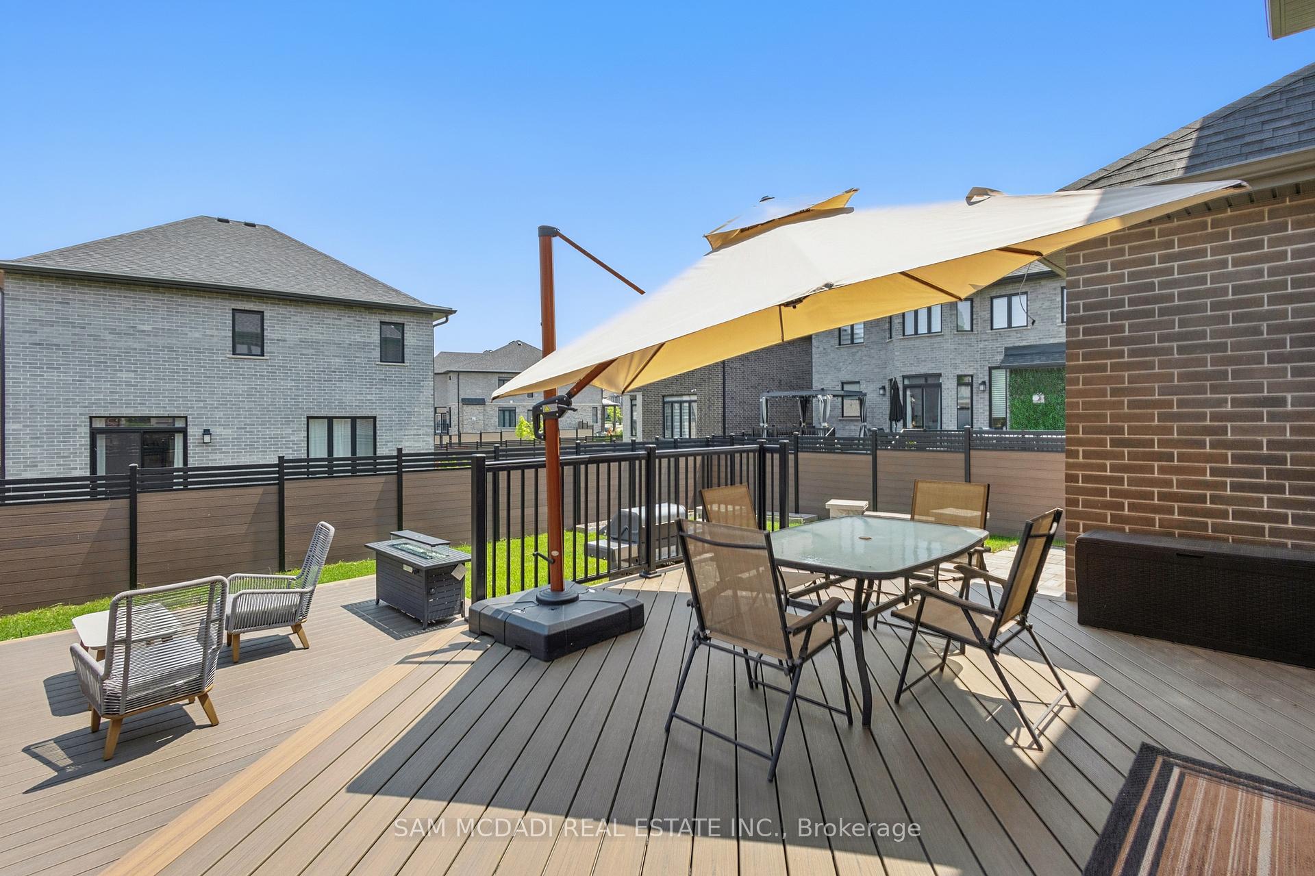 Photo 37 of 920 Pondcliffe Drive, Kitchener — HOMEH