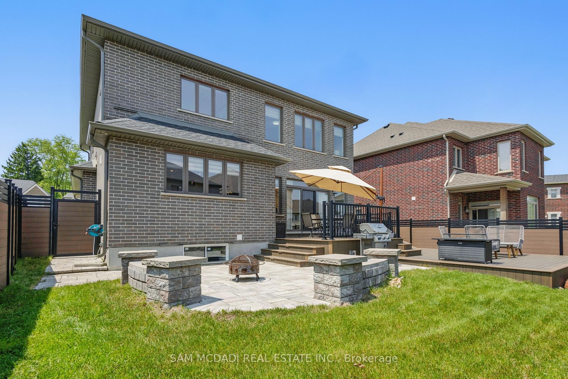 Photo 38 of 920 Pondcliffe Drive, Kitchener — HOMEH