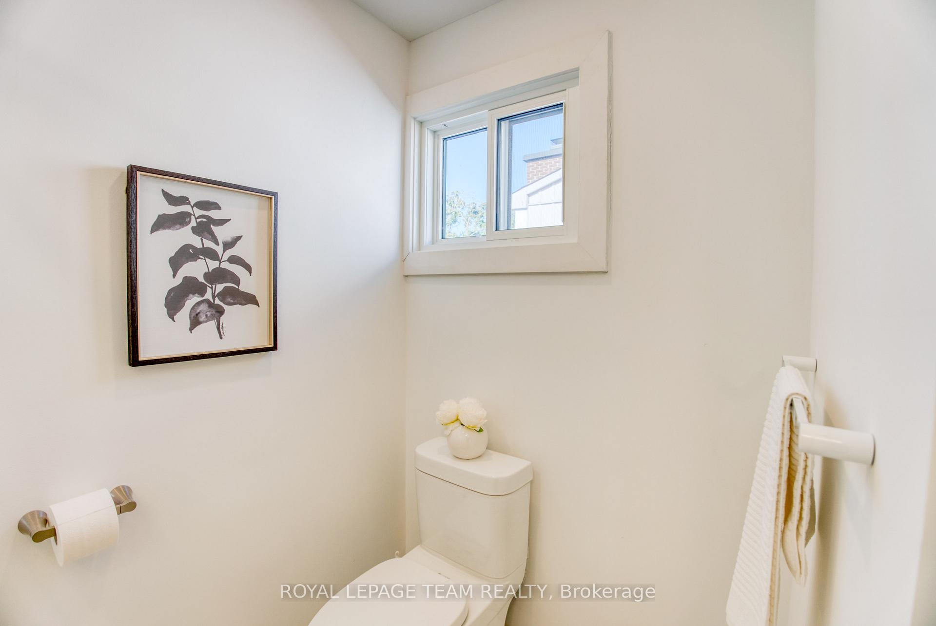 Photo 27 of 21 Equestrian Drive, Ottawa, Kanata - Bridlewood — HOMEH