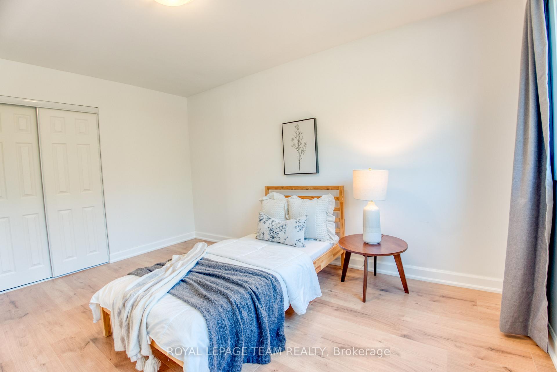 Photo 29 of 21 Equestrian Drive, Ottawa, Kanata - Bridlewood — HOMEH