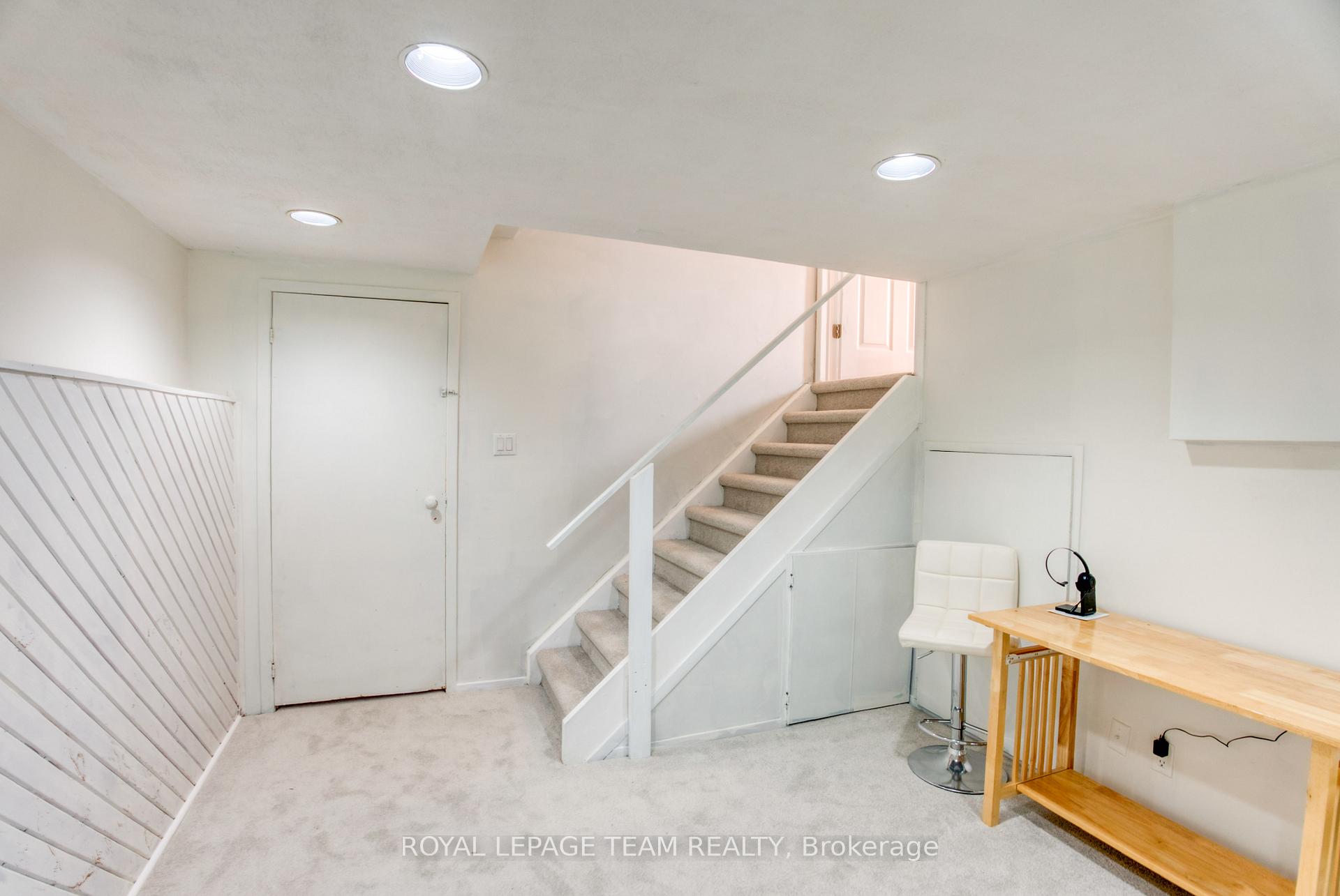 Photo 33 of 21 Equestrian Drive, Ottawa, Kanata - Bridlewood — HOMEH