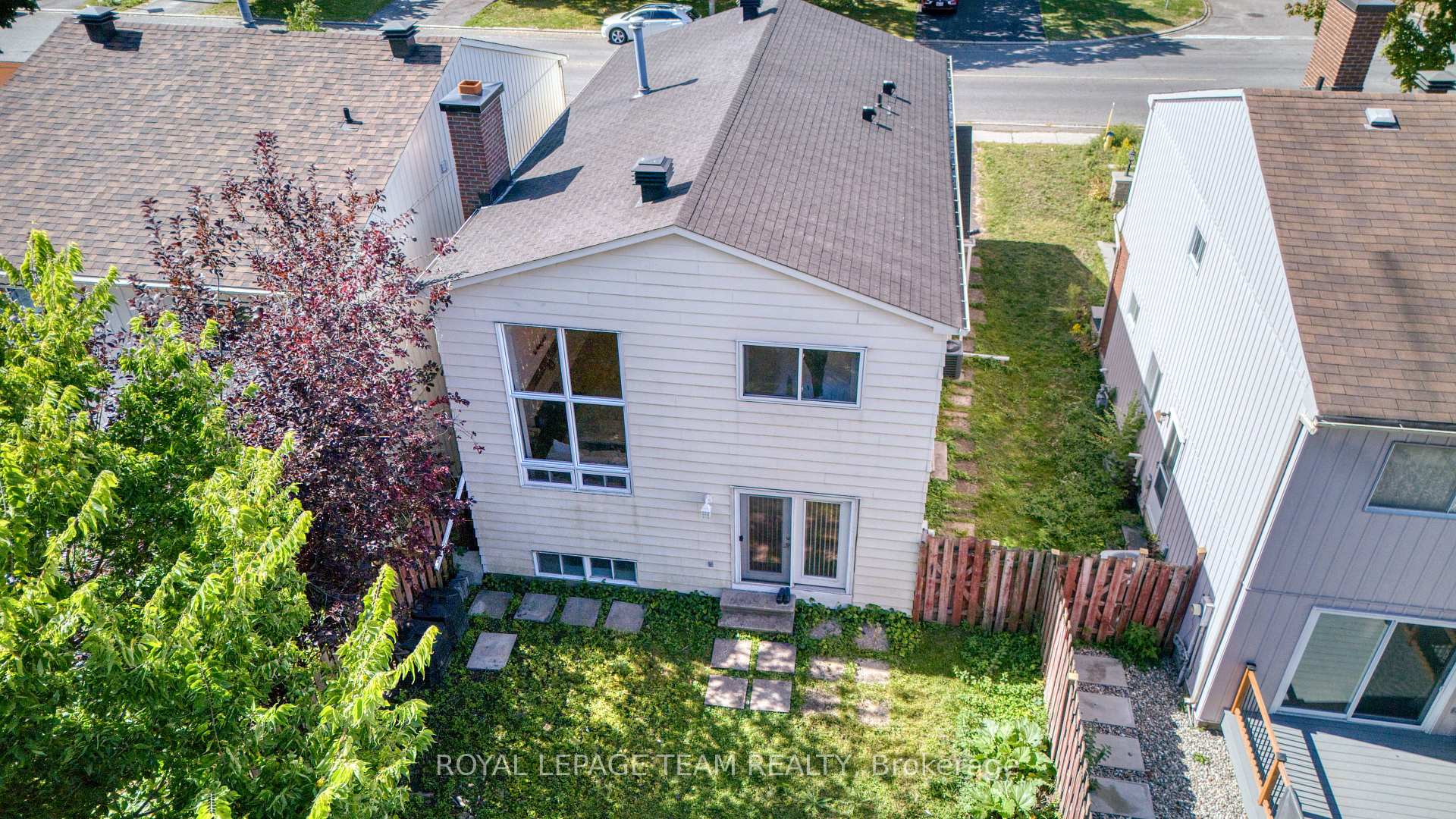 Photo 39 of 21 Equestrian Drive, Ottawa, Kanata - Bridlewood — HOMEH