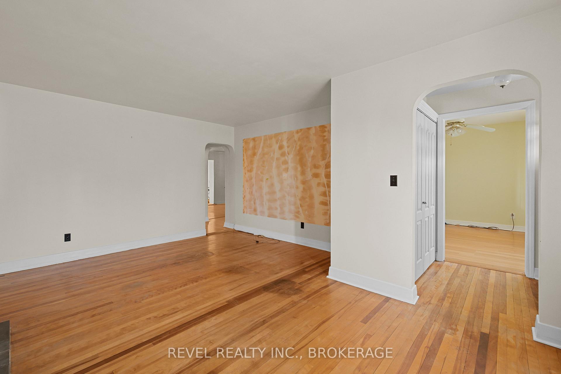 Photo 5 of 29 Dunlop Street, Kingston, Central City East — HOMEH